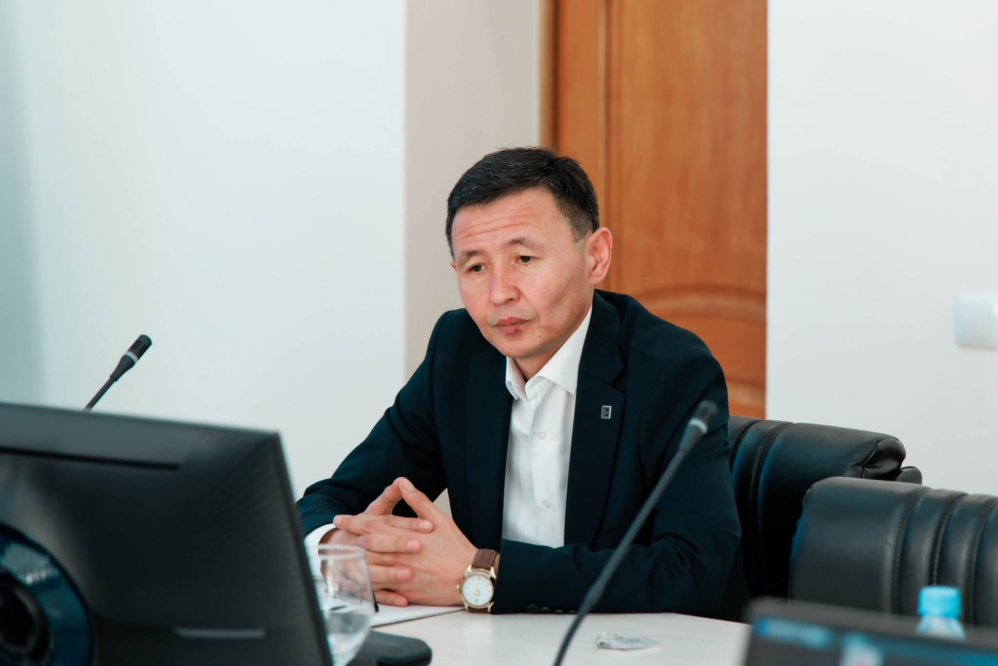 РИШАД ТУРГАМБАЕВ